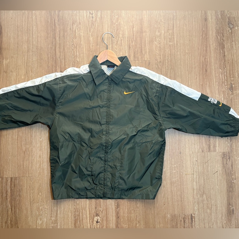 Vintage Nike Olive Green & White Windbreaker